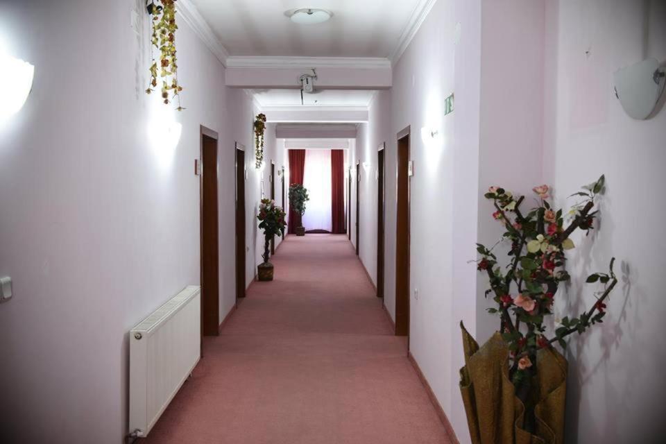 Hotel Oxa doo Novi Pazar Exterior foto